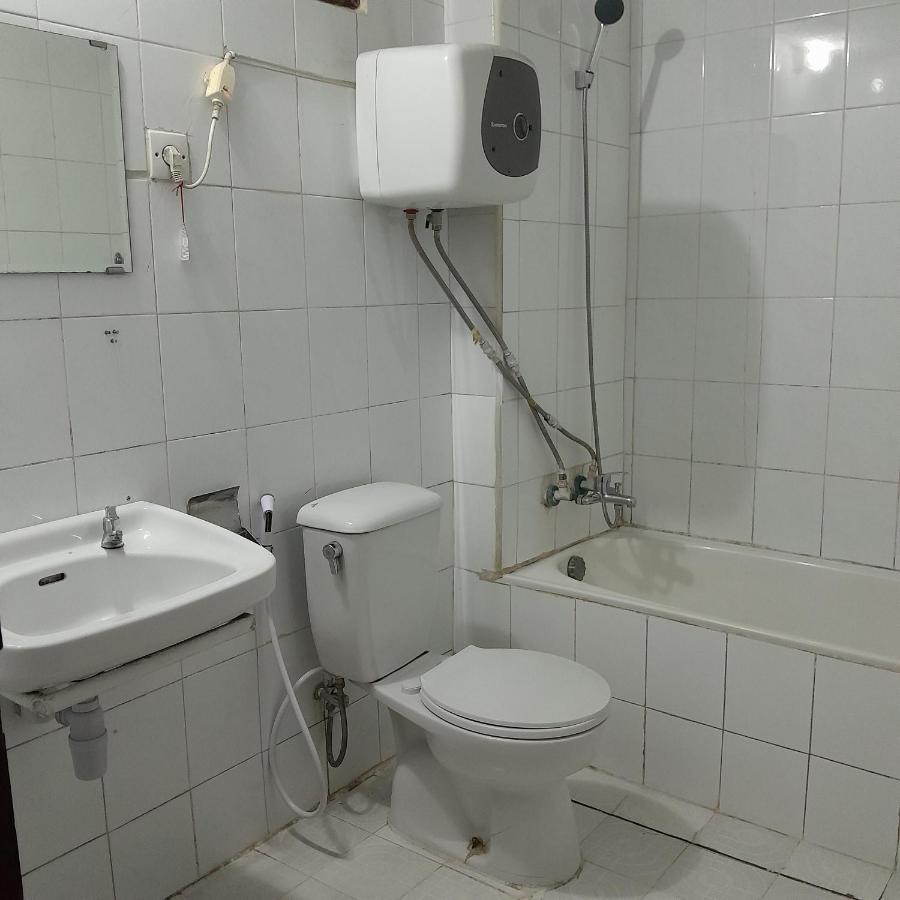 Hotel Pison Rantepao Buitenkant foto