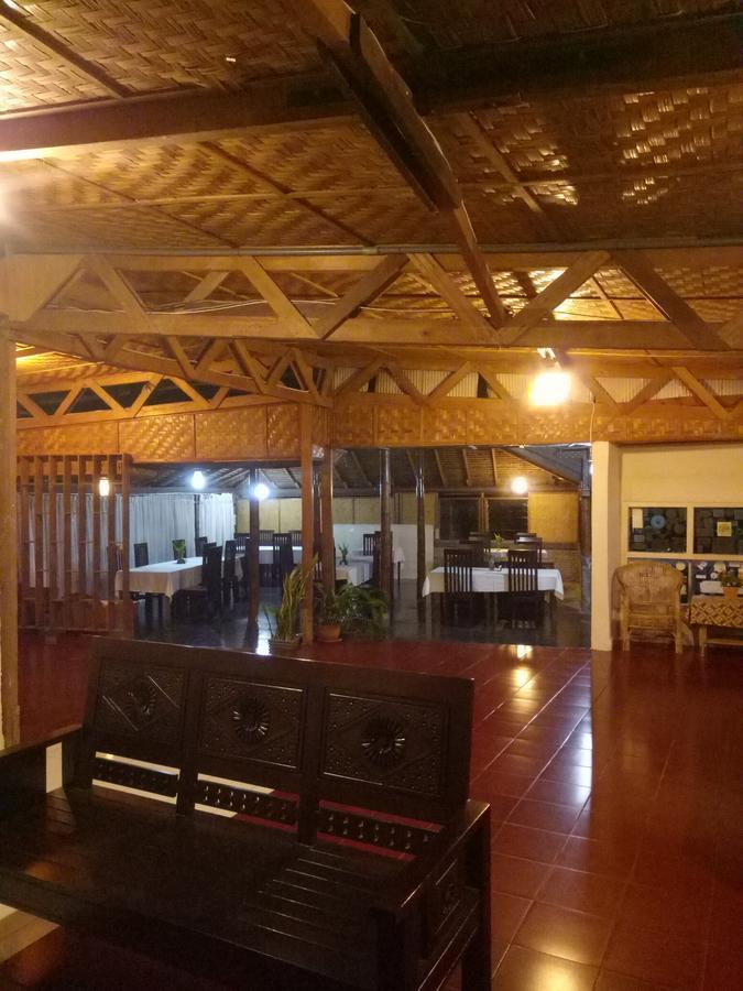 Hotel Pison Rantepao Buitenkant foto